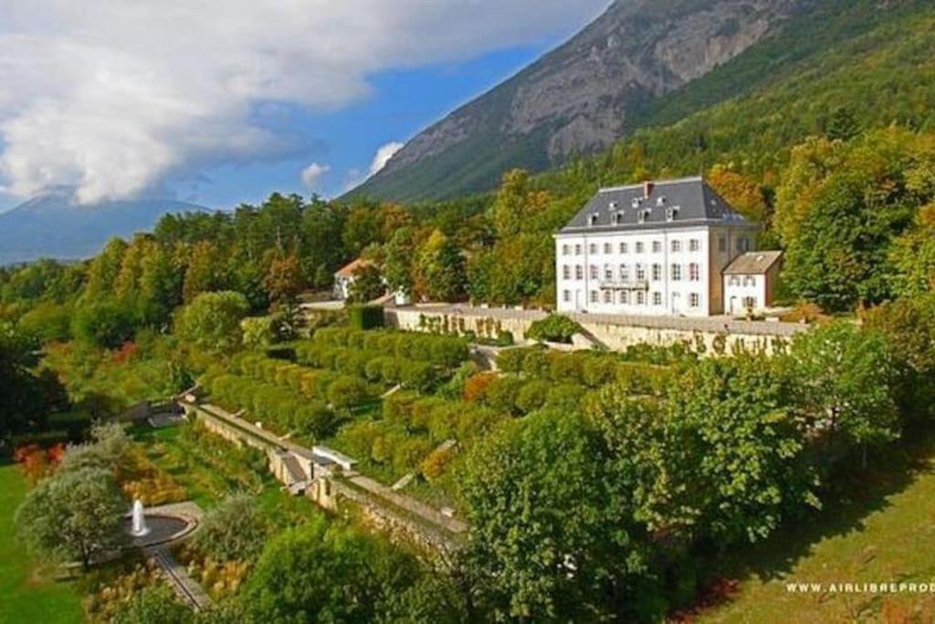 Bas De Villa, 2 Terrasses, Piscine, Spa, Sauna... Neffes Exterior photo